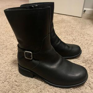 UGG Keppler boot black size 9